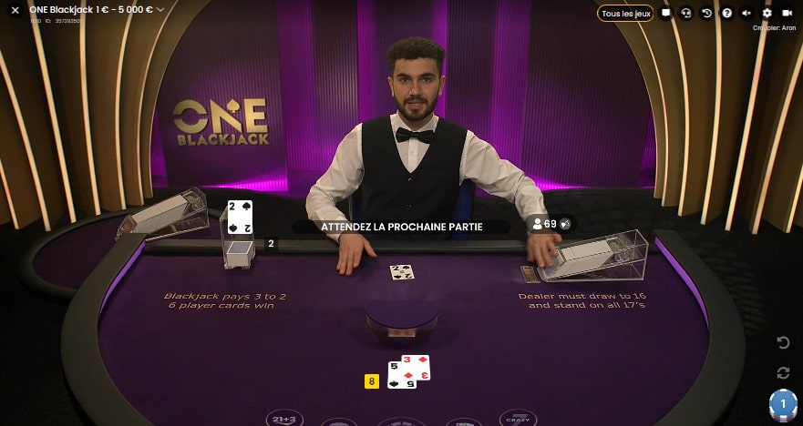 Jeu de Blackjack avec croupier en direct par le logiciel Pragmatic Play Live Casino